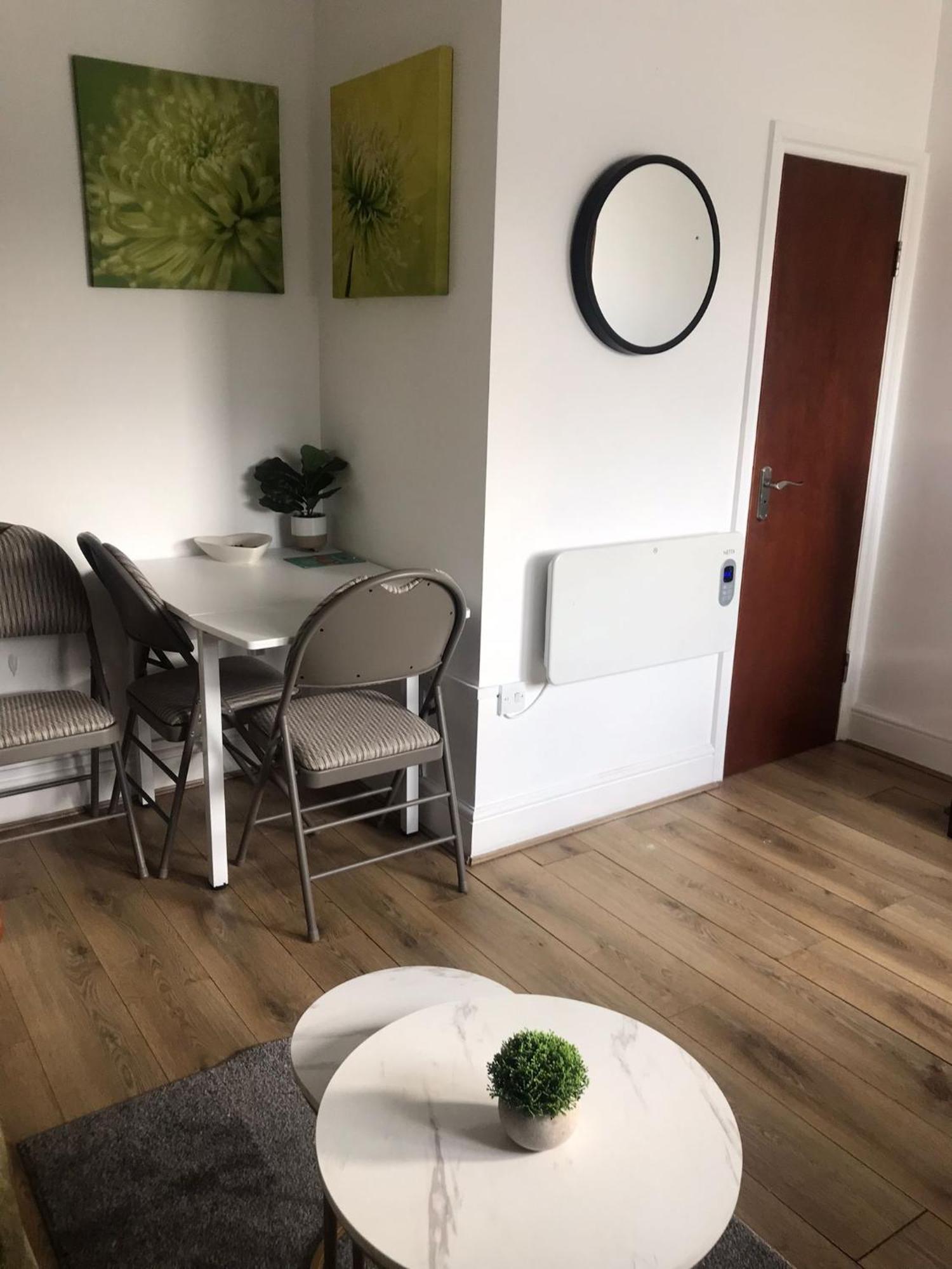 Aspire 1 Bedroom, 3 Single Beds Bristol Exteriör bild