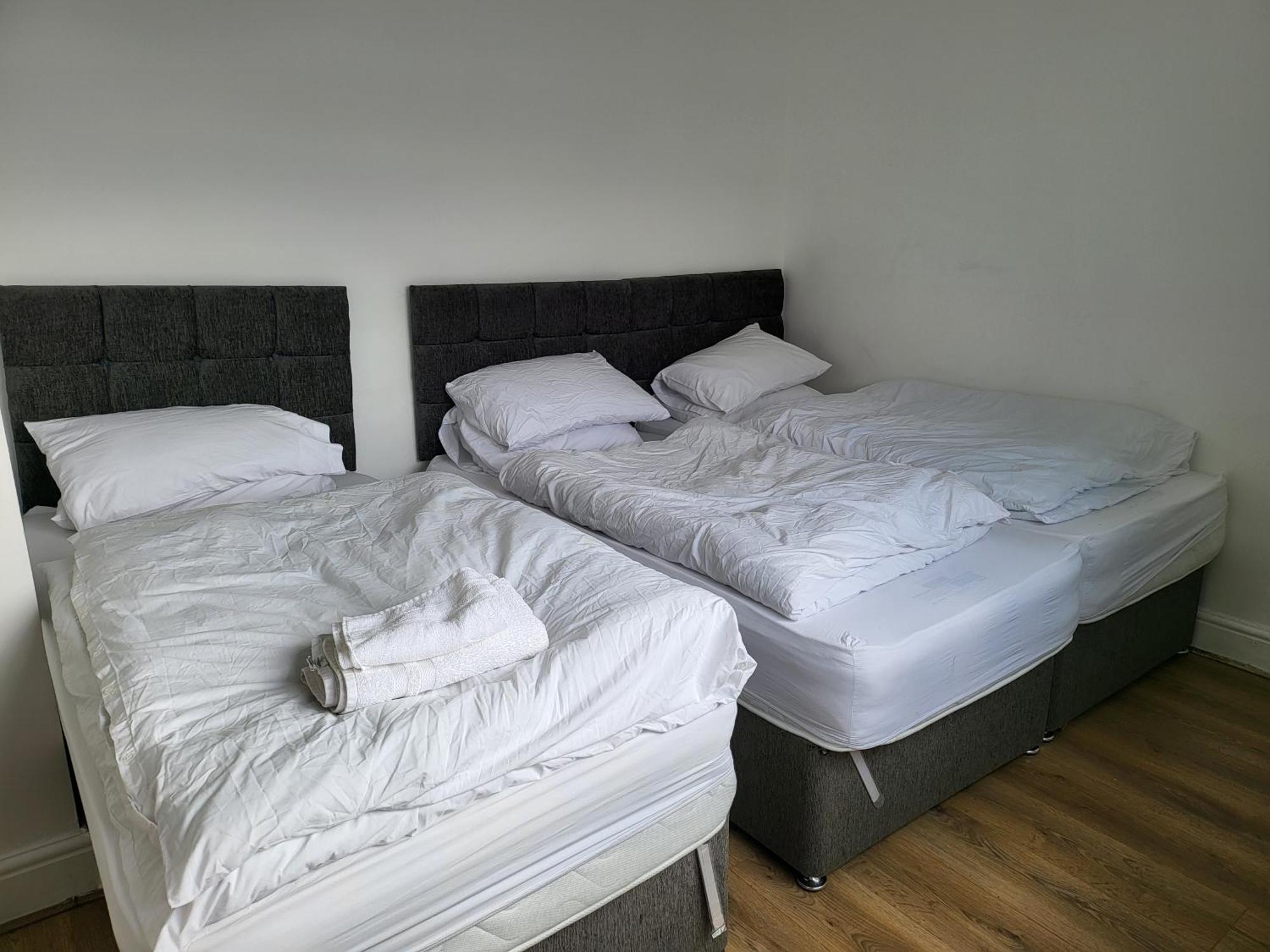 Aspire 1 Bedroom, 3 Single Beds Bristol Exteriör bild