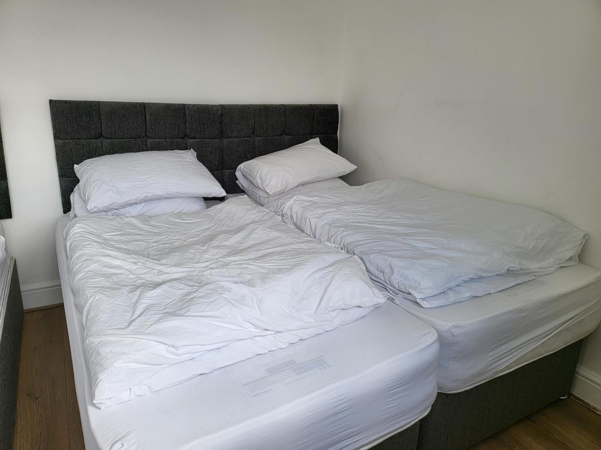 Aspire 1 Bedroom, 3 Single Beds Bristol Exteriör bild